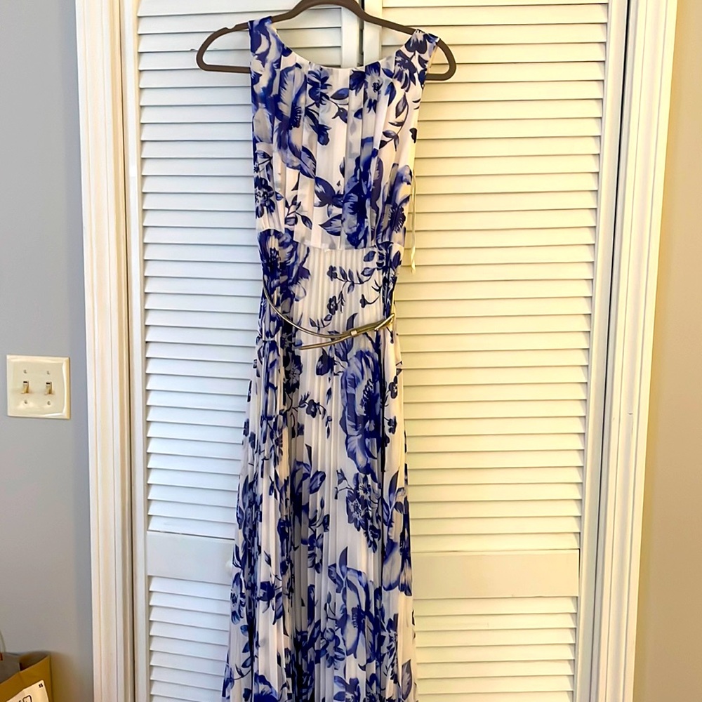Eliza J blue and white floral dress, size 4 with silver belt.